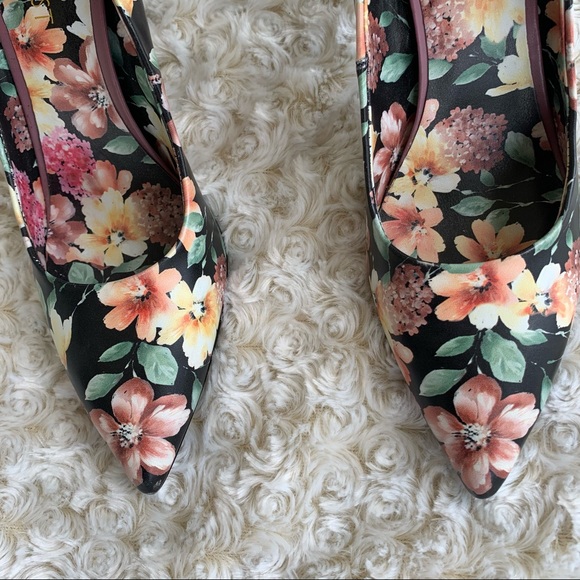 Sold!Nine west floral Heels pumps - Picture 2 of 11
